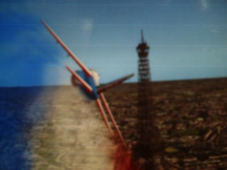 Alphajet pres de la tour effel